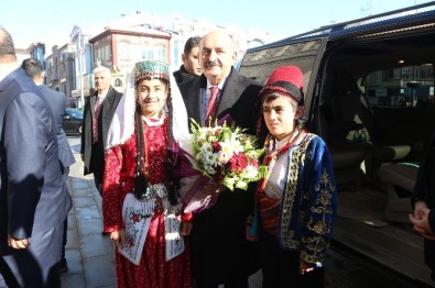 Bakan Müezzinoğlu Konya'da