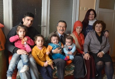 Başkan Ataç 'Hoş Geldin Bebek' Ziyaretlerini Sürdürüyor