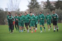 UŞAKSPOR - Bursaspor'da Harun Ve Kubilay Antrenmana Çıkmadı