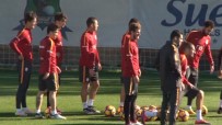 SİNAN GÜMÜŞ - Galatasaray, Günün İlk İdmanını Tamamladı