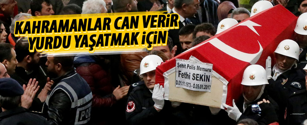 İzmir Adliyesinde tören