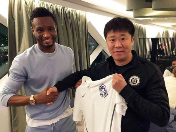 Obi Mikel Çin'e transfer oldu