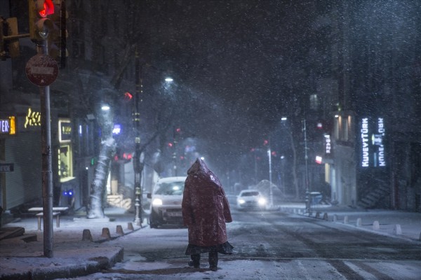 İstanbul'da kar kalınlığı yüksek kesimlerde 40 santimetreye ulaştı