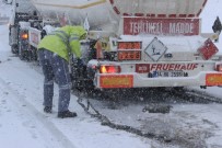 BOLU DAĞı - Bolu Dağında Kar Yağışı Hayatı Olumsuz Etkiliyor