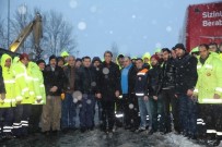 İLETİŞİM MERKEZİ - Fatih Belediyesi Karla Mücadele Çalışmalarını Sürdürüyor