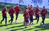 SİNAN GÜMÜŞ - Galatasaray Hazırlıklarını Sürdürüyor