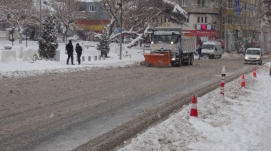 Kar Tekirdağ'da Etkisini Sürdürüyor