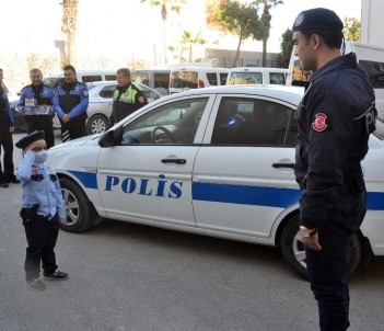 Polislik Hayali Törenle Gerçeğe Dönüştürülen Lösemili Ziya'ya Almanya'dan İlik Bulundu