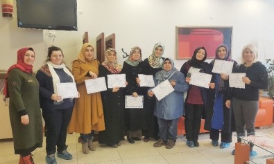Pursaklarlı Kadınlar Arapça Sertifikası Aldı