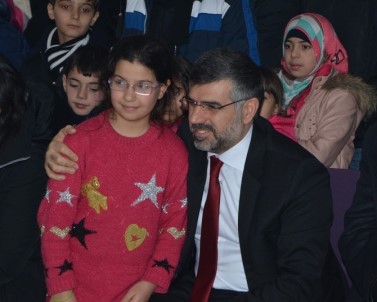 Suriyeli Çocuklara  Kanada'dan Yardım Eli