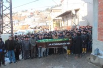 Maden Ocağındaki Kazada Ölen İşçi Toprağa Verildi