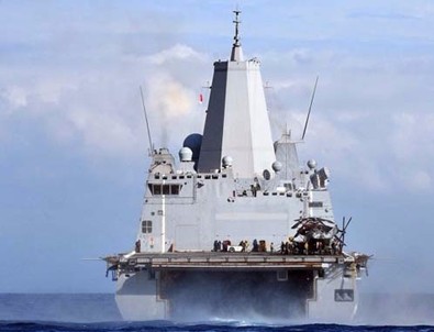 ABD, İran savaş gemilerine ateş açtı