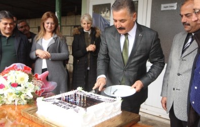 Başkan Tuna'ya Doğum Günü Sürprizi