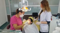 KANAL TEDAVISI - Burada Çocuklar Diş Tedavisinden Korkmuyor