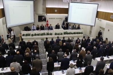 İzmir Büyükşehir Meclisi Şehitlerin Adını Yaşatacak