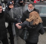 TBMM - Meclis önünde 'Anayasa' arbedesi