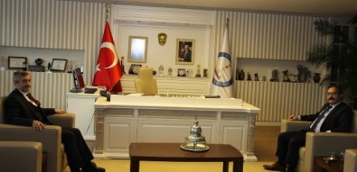 Rektör Gür'den İade-İ Ziyaretler