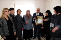 Şehit Annesine 'Şehitlik Beratı'