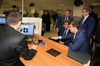 Yeni Kimlik Kartlarına Yoğun Başvuru