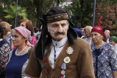 Abhazya, Zafer Bayramı'nı Kutladı