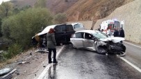 Gümüşhane'de Trafik Kazası Açıklaması 3 Yaralı