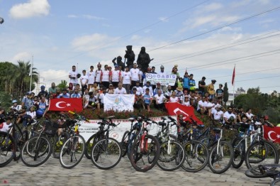 Hatay'da 'Kalbin İçin Pedal Çevir' Bisiklet Turu Düzenlendi