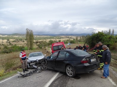 Hisarcık'ta Trafik Kazası Açıklaması 1 Ölü, 4 Yaralı