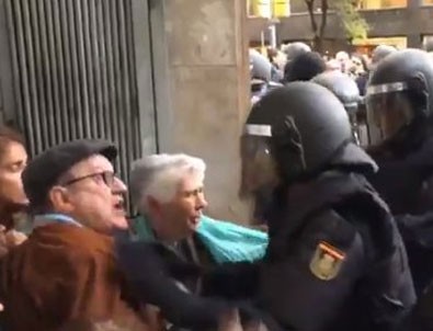 İspanya'dan Katalonya'ya 10 bin takviye güvenlik gücü