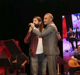 Mümin Sarıkaya Ve Koray Avcı'dan Düet