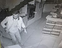 Önce Karnını Doyurdu, Sonra Soydu