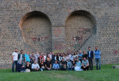 Fotoğrafçılar Diyarbakır'da buluştu
