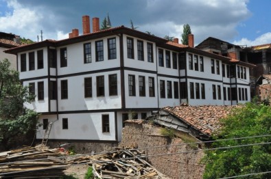 Kastamonu Belediyesi, Tescilli Binaların Restorasyonu İçin Harekete Geçti