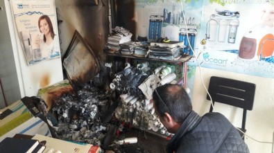 Şarj Cihazından Çıkan Yangın Ucuz Atlatıldı