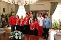 AYŞE BEGÜM ONBAŞI - Vali Güvençer'den Altın Çocuklara Bisiklet