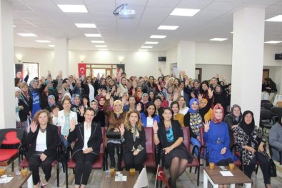 Ak Parti Eskişehir Kadın Kolları İlçelerdeki Kongrelerini Tamamladı