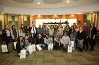 KARDEŞ OKUL - Başkan Çolakbayrakdar, Kıbrıslı Öğrenci Ve Öğretmenleri Misafir Etti