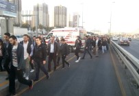 CEVIZLIBAĞ - Cevizlibağ'da Metrobüs Bir Kadına Çarptı, Seferler Durdu