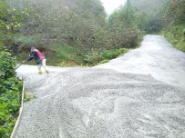 Duroğlu Belde Belediyesinden Yol Seferberliği