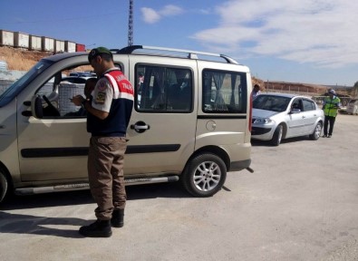 Gaziantep'te Jandarma Ve Polis Birlikte Trafik Uygulaması Yaptı