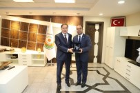 ŞEREF MALKOÇ - Kamu Denetçilerinden Belediye Başkanı Çiftçi'ye Ziyaret