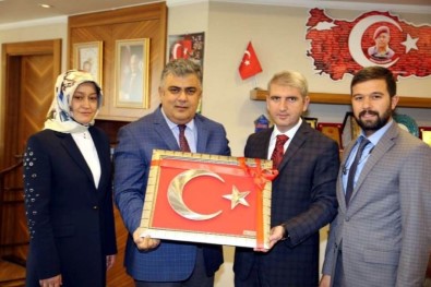 Özgüven Açıklaması 'Eğitim Kurum Ve Kuruluşları Bizim İçin Çok Değerlidir'