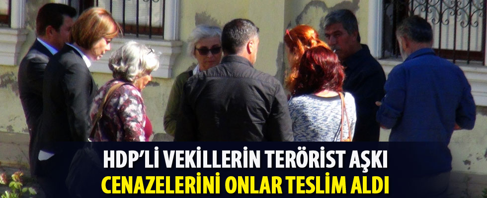 Teröristlerin cenazelerini HDP'li vekiller teslim aldı
