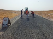YARPUZ - Viranşehir Kırsalında Sathi Asfalt Çalışması Sürüyor