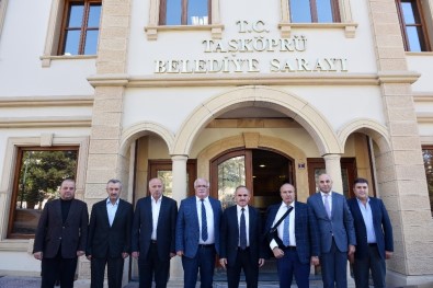 AK Parti Yerel Yönetimler Başkan Yardımcısı Geldi'den Başkan Arslan'a Ziyaret