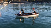 AMATÖR BALIKÇI - Balık Avlarken Tekneden Düşen Kişi Hastanede Tedavi Altına Alındı