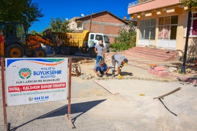 Battalgazi İlçesinde Asfalt Çalışmaları Yapıyor