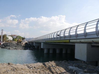 Büyükçekmece'de Çöken Köprü Yeniden Hizmete Açılıyor