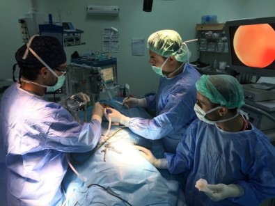 Cizre'de İlk Defa Kapalı Gözyaşı Ameliyatı Yapıldı