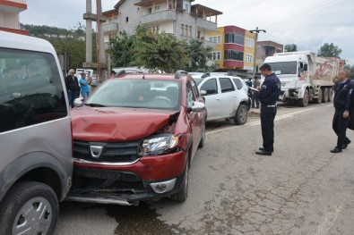 Fatsa'da Zincirleme Trafik Kazası Açıklaması 6 Yaralı