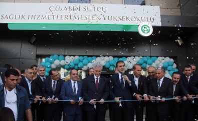 AB Bakanı Çelik, Abdi Sütçü Sağlık Hizmetleri Meslek Yüksekokulu'nun Açılışını Yaptı